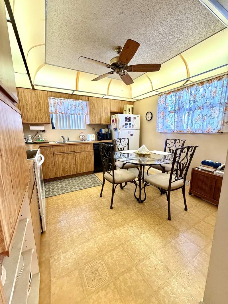 2 bedroom Condominium at 4970 E Sabal Palm Boulevard #315, Lakes Of Carriage Hills, Tamarac — photo 3