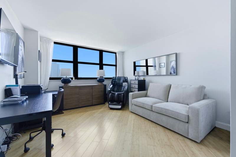 2 bedroom Condominium at 5600 N Flagler Drive #Unit 910, Palm Beach House Condo, West Palm Beach — photo 5