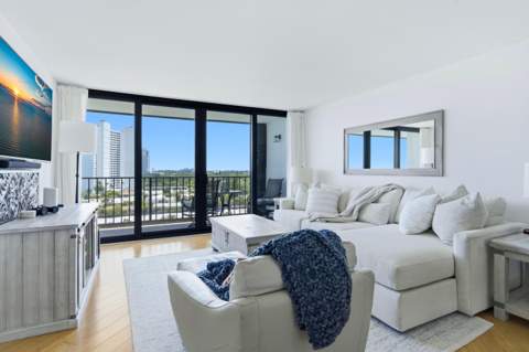 5600 N Flagler Drive #Unit 910, West Palm Beach FL - photo 8 of 23