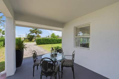 330 NE 59th Court, Oakland Park FL - photo 6 of 45