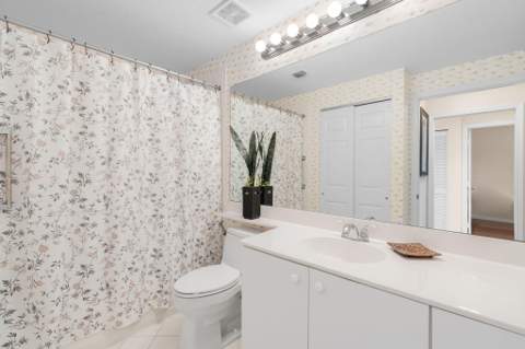 7735 Yardley Drive #103, Tamarac FL - photo 10 of 29
