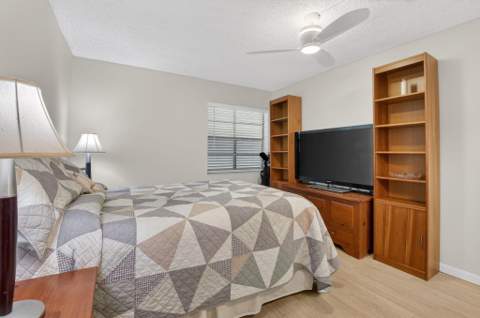 502 Normandy K, Delray Beach FL - photo 14 of 65