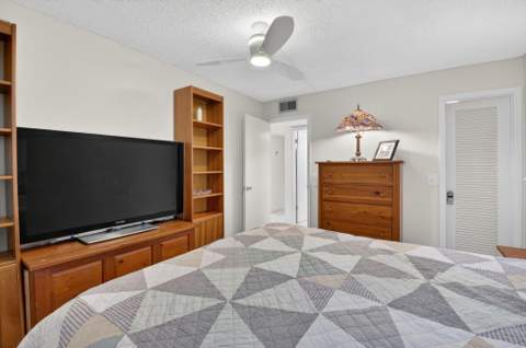 502 Normandy K, Delray Beach FL - photo 15 of 65