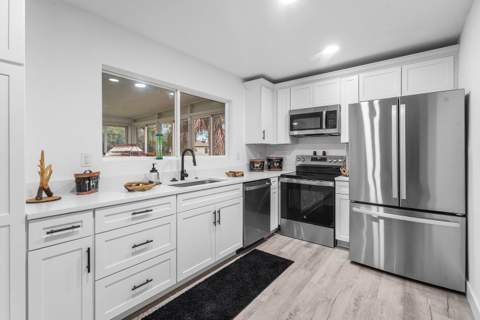 2937 SE Ironton Avenue, Port St. Lucie FL - photo 10 of 46