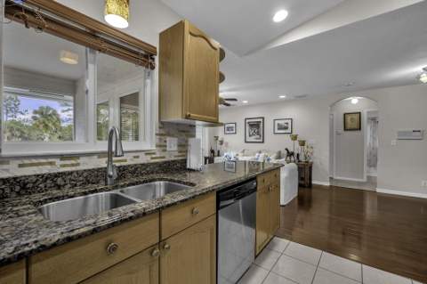 11195 61st St Street, West Palm Beach FL - photo 10 of 66