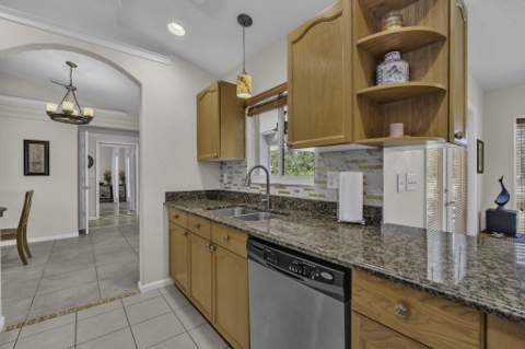 11195 61st St Street, West Palm Beach FL - photo 11 of 66