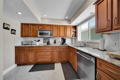 5400 N Ocean Boulevard #32, Lauderdale-By-The-Sea FL - photo 16 of 31