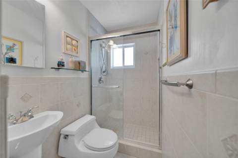 5400 N Ocean Boulevard #32, Lauderdale-By-The-Sea FL - photo 21 of 31
