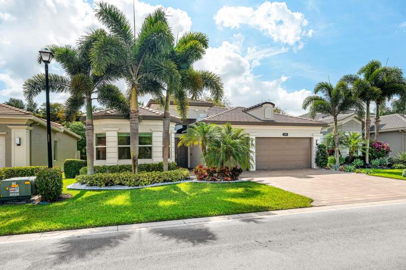 4 bedroom Single Family Residence at 12874 Granite Mountain Pass, Valencia Bay, Boynton Beach — photo 3