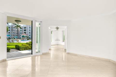 100 SE 5th Avenue #107, Boca Raton FL - photo 9 of 62