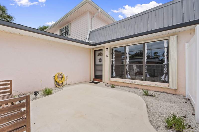 2 bedroom Condominium at 1772 Gulfstream Avenue #C 2, Ocean View Subdivision Replat Holley & Morgan, Fort Pierce — photo 2