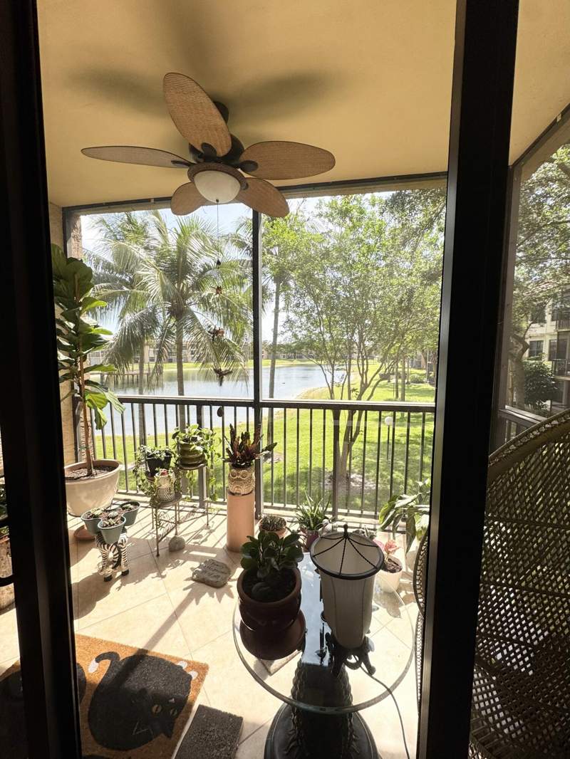 2 bedroom Condominium at 6720 Coral Lake Drive #6720, Coral Gate Xii Condo, Margate — photo 2