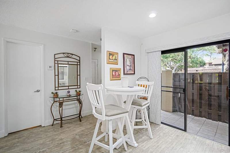 2 bedroom Condominium at 7620 NW 79th Avenue #J8, Bonaire Village At Woodmont, Tamarac — photo 4