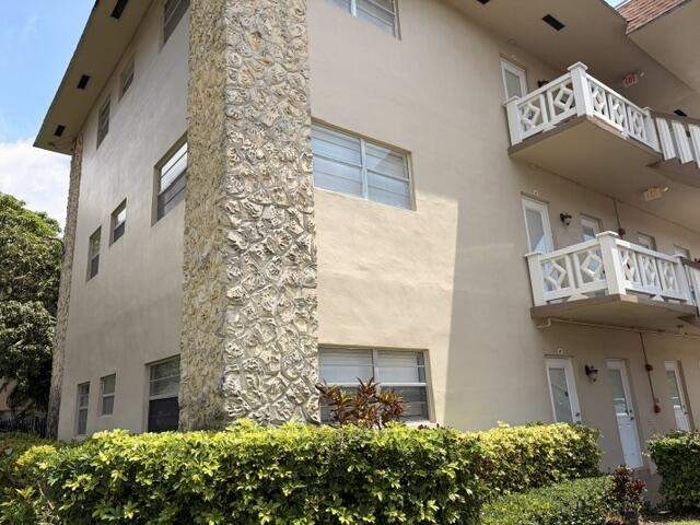 2 bedroom Condominium at 5103 NW 35th Street #401, Hawaiian Gardens, Lauderdale Lakes — photo 5