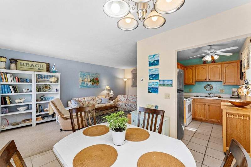 1 bedroom Condominium at 3280 Cynthia Lane #214, Murry Hills Apt Bldg Condo, Lake Worth Beach — photo 3