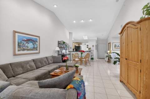 10039 Andrea Lane #A, Boynton Beach FL - photo 13 of 59