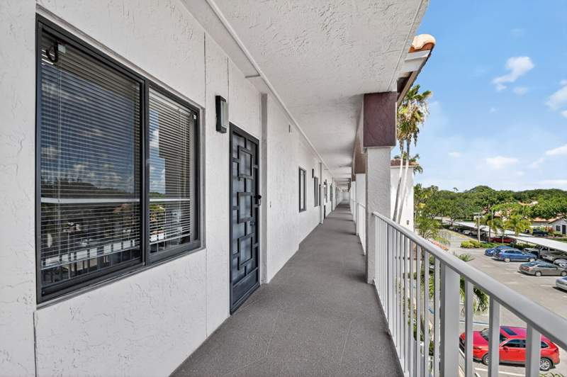 2 bedroom Condominium at 6193 Pointe Regal Circle #402, Huntington Pointe, Delray Beach — photo 5