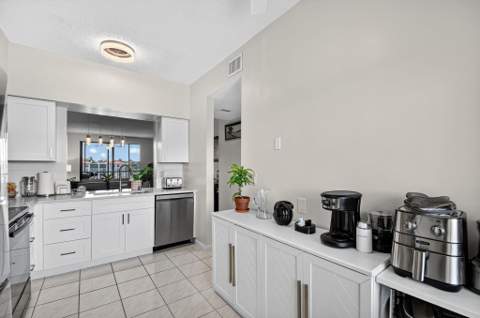 6193 Pointe Regal Circle #402, Delray Beach FL - photo 10 of 103
