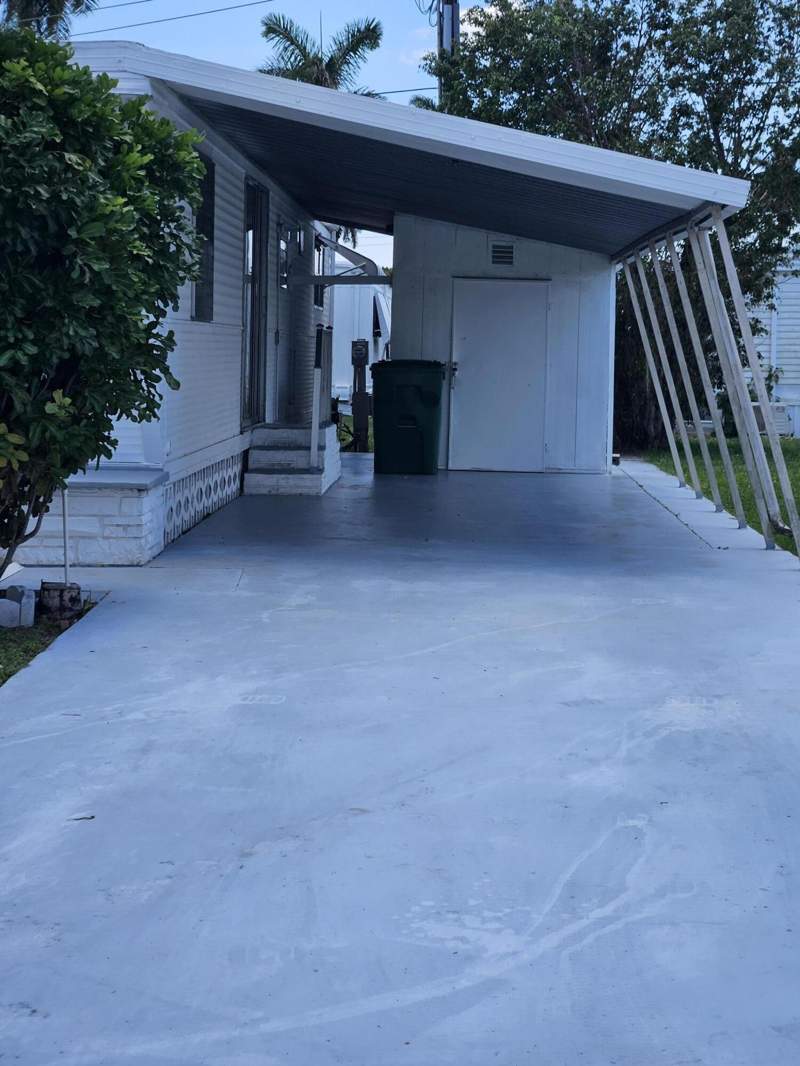 2 bedroom Mobile Home at 8550 SW 20th Street, Park City Sec Two, Davie — photo 5