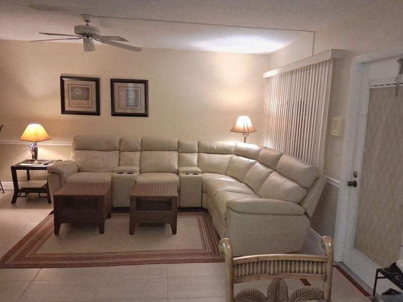 2 bedroom Condominium at 4023 Newport H, Newport H Condo, Deerfield Beach — photo 2