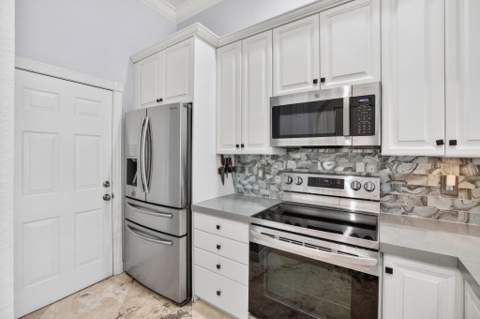 2860 Marina Circle, Lighthouse Point FL - photo 12 of 35