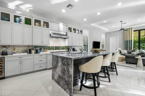 130 Gardenia Isles Drive, Palm Beach Gardens FL - photo 15 of 49