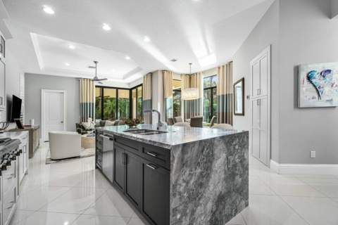 130 Gardenia Isles Drive, Palm Beach Gardens FL - photo 17 of 49