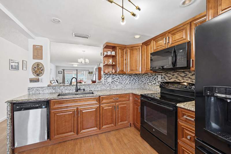 2 bedroom Condominium at 3005 Portofino Isle #M2, Portofino Village 1-C Condo, Coconut Creek — photo 2