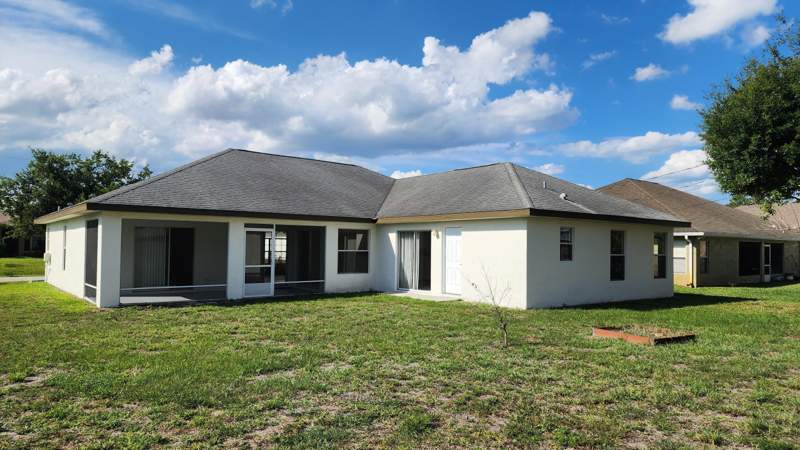 4 bedroom Single Family Residence at 474 SW Namoit Place, Port St Lucie Section 34, Port St. Lucie — photo 3