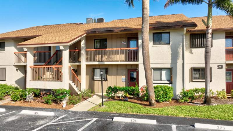2 bedroom Condominium at 1600 NE Dixie Highway #9 104, River Club Condo, Jensen Beach — photo 2