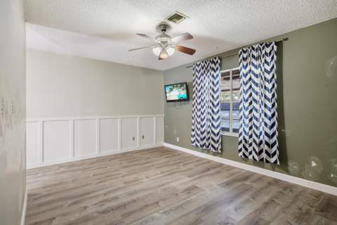 7403 Miramar Avenue, Fort Pierce FL - photo 6 of 36