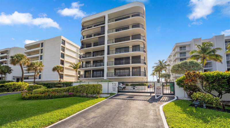3 bedroom Condominium at 4000 S Ocean Boulevard #104, La Pensee Condo, South Palm Beach — photo 2