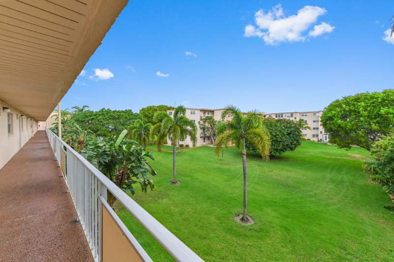 2 bedroom Condominium at 2615 NE 3rd Court #3170, Village Royale Greenwood, Boynton Beach — photo 3