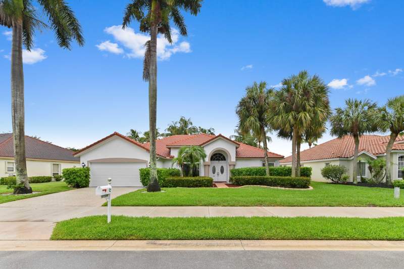 4 bedroom Single Family Residence at 7734 Belmont Drive, Lake Charleston, Lake Worth — photo 4