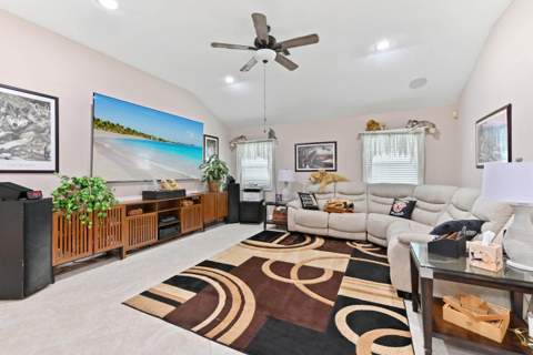 7734 Belmont Drive, Lake Worth FL - photo 16 of 37