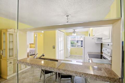 3146 Via Poinciana #407, Greenacres FL - photo 14 of 39