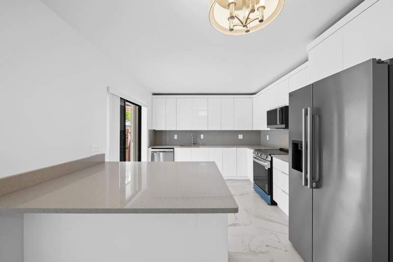 2 bedroom Townhouse at 2962 SW 12th Street, Waterford Courtyards Addition, Deerfield Beach — photo 4