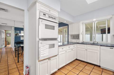 2110 NE 55th Street, Fort Lauderdale FL - photo 19 of 39
