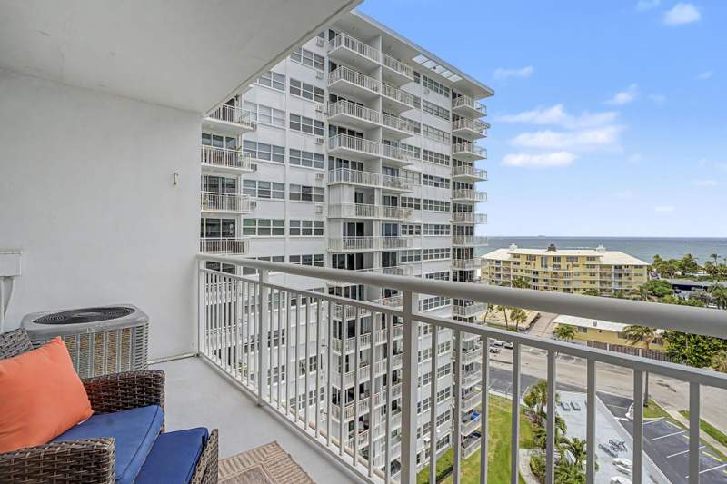 1 bedroom Stock Cooperative at 1920 S Ocean Drive #1009, Atlantic Towers Co-Op, Fort Lauderdale — photo 2