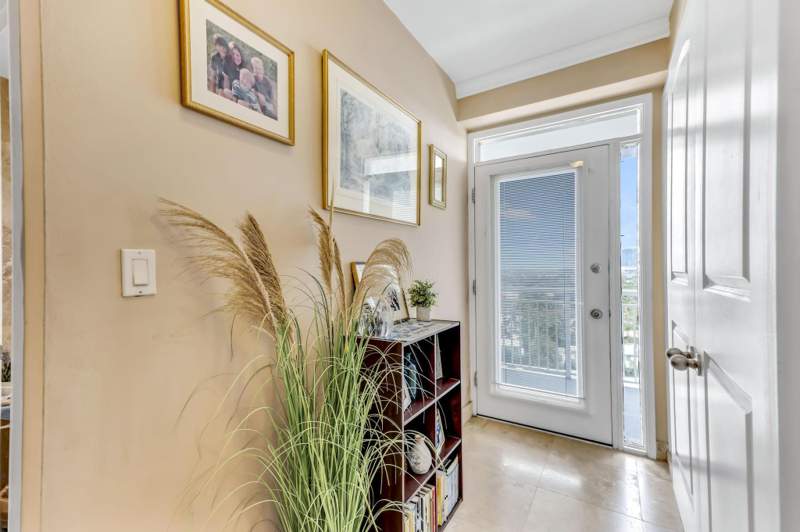 1 bedroom Stock Cooperative at 1920 S Ocean Drive #1009, Atlantic Towers Co-Op, Fort Lauderdale — photo 4