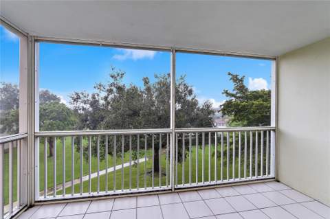 9101 W Sample Road #402, Coral Springs FL - photo 14 of 31