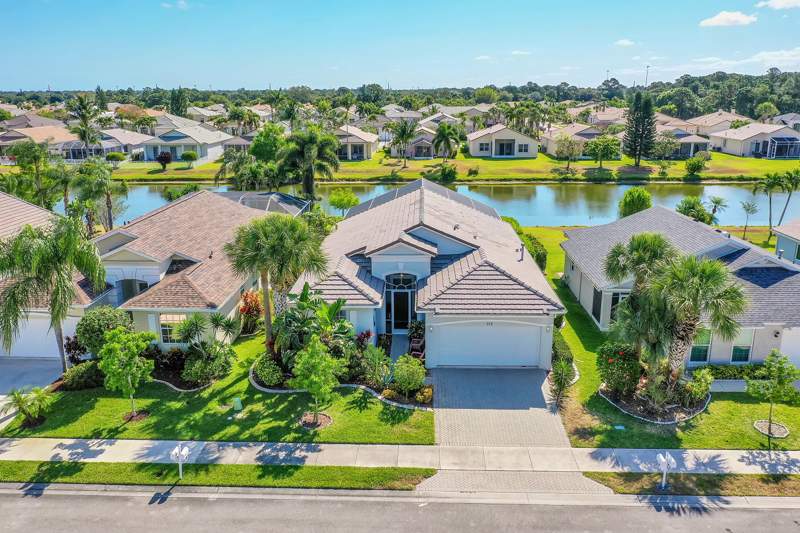 3 bedroom Single Family Residence at 515 SW Indian Key Drive, Lakeforest At St Lucie West Phase V, Port St. Lucie — photo 2