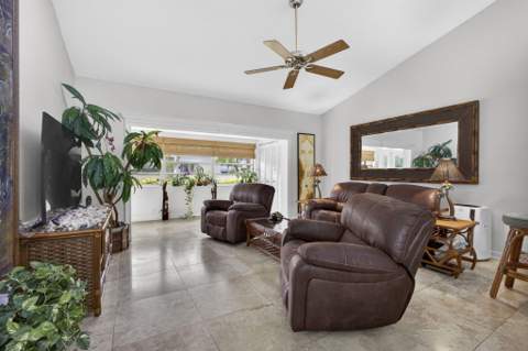 2651 Boundbrook Boulevard #110, West Palm Beach FL - photo 13 of 39