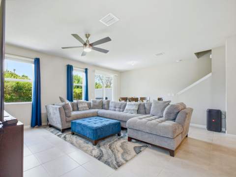 5720 Mentmore Drive, West Palm Beach FL - photo 14 of 52