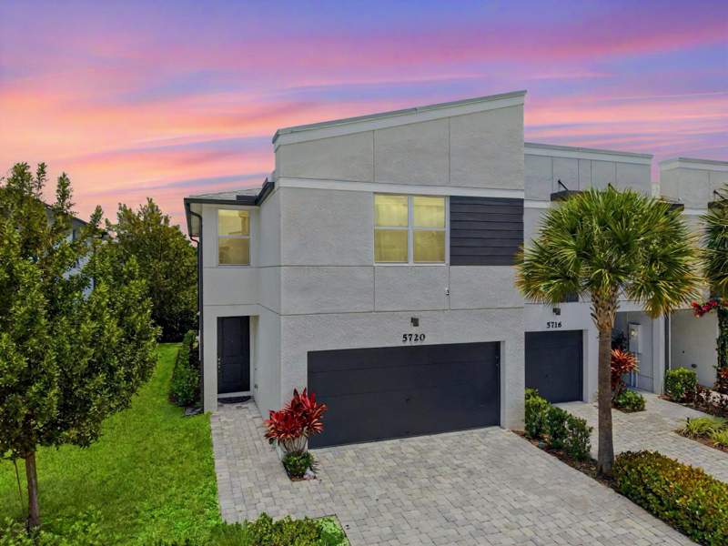 3 bedroom Townhouse at 5720 Mentmore Drive, Enclave At Mangonia Park, West Palm Beach — photo 4