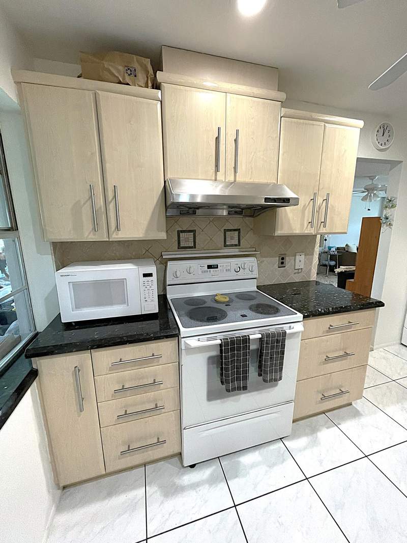 3 bedroom Villa at 2431 Del Aire Boulevard #115-d, Pines Of Delray Condo, Delray Beach — photo 4