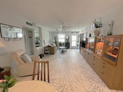 2431 Del Aire Boulevard #115-d, Delray Beach FL - photo 8 of 28