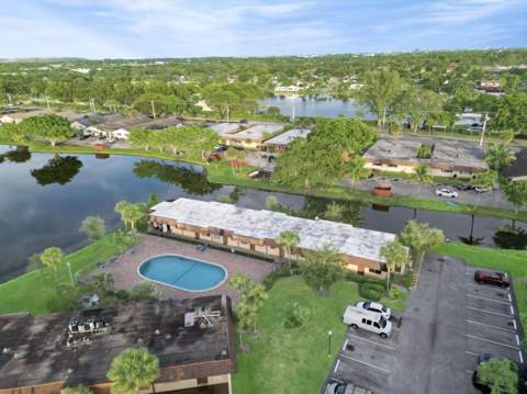 416 Lakeside Drive #129, Margate FL - photo 21 of 25