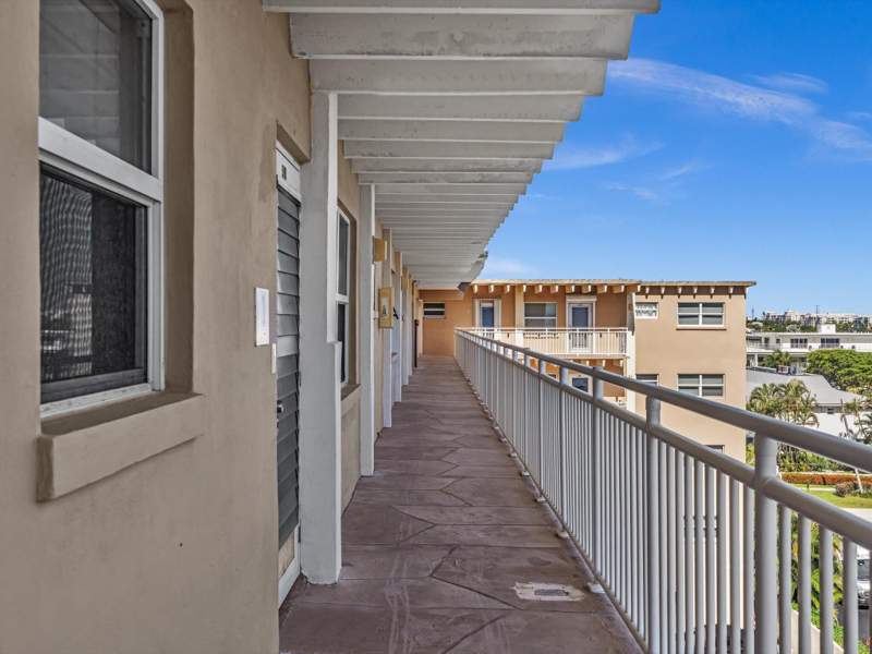 1 bedroom Condominium at 4500 S Ocean Boulevard #505, Imperial House Inc, South Palm Beach — photo 3