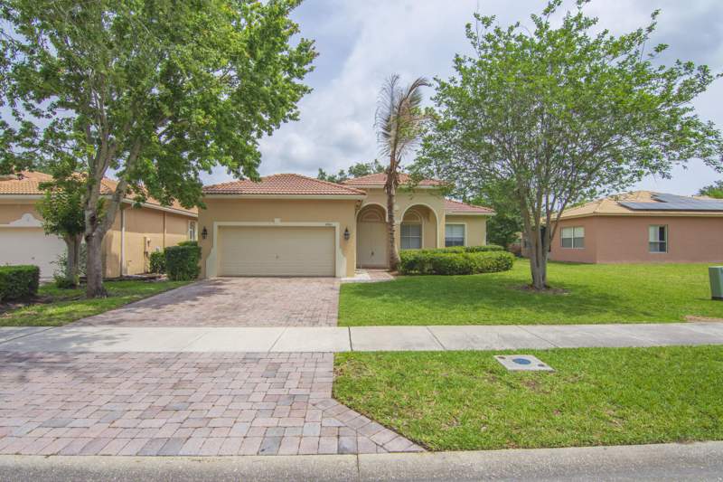 3 bedroom Single Family Residence at 5961 Spanish River Road, Portofino Shores Phase Two, Fort Pierce — photo 5